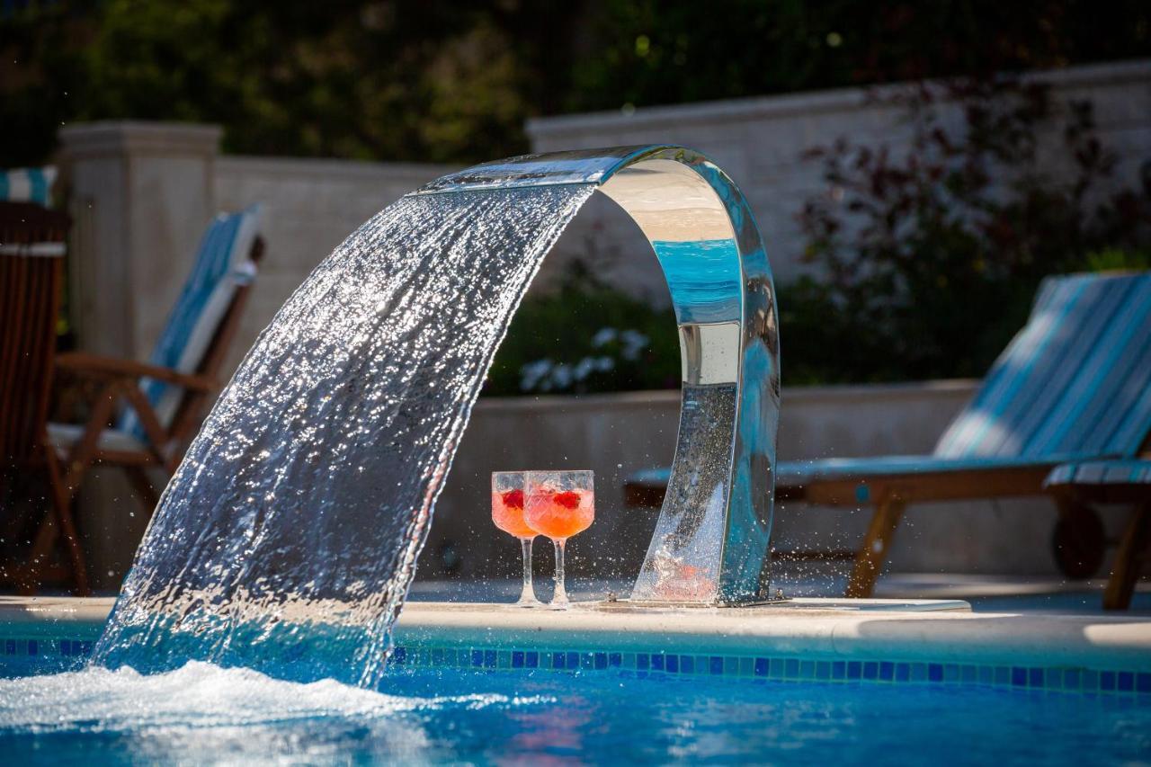 Villa Aqua - Adults Only Bol Luaran gambar